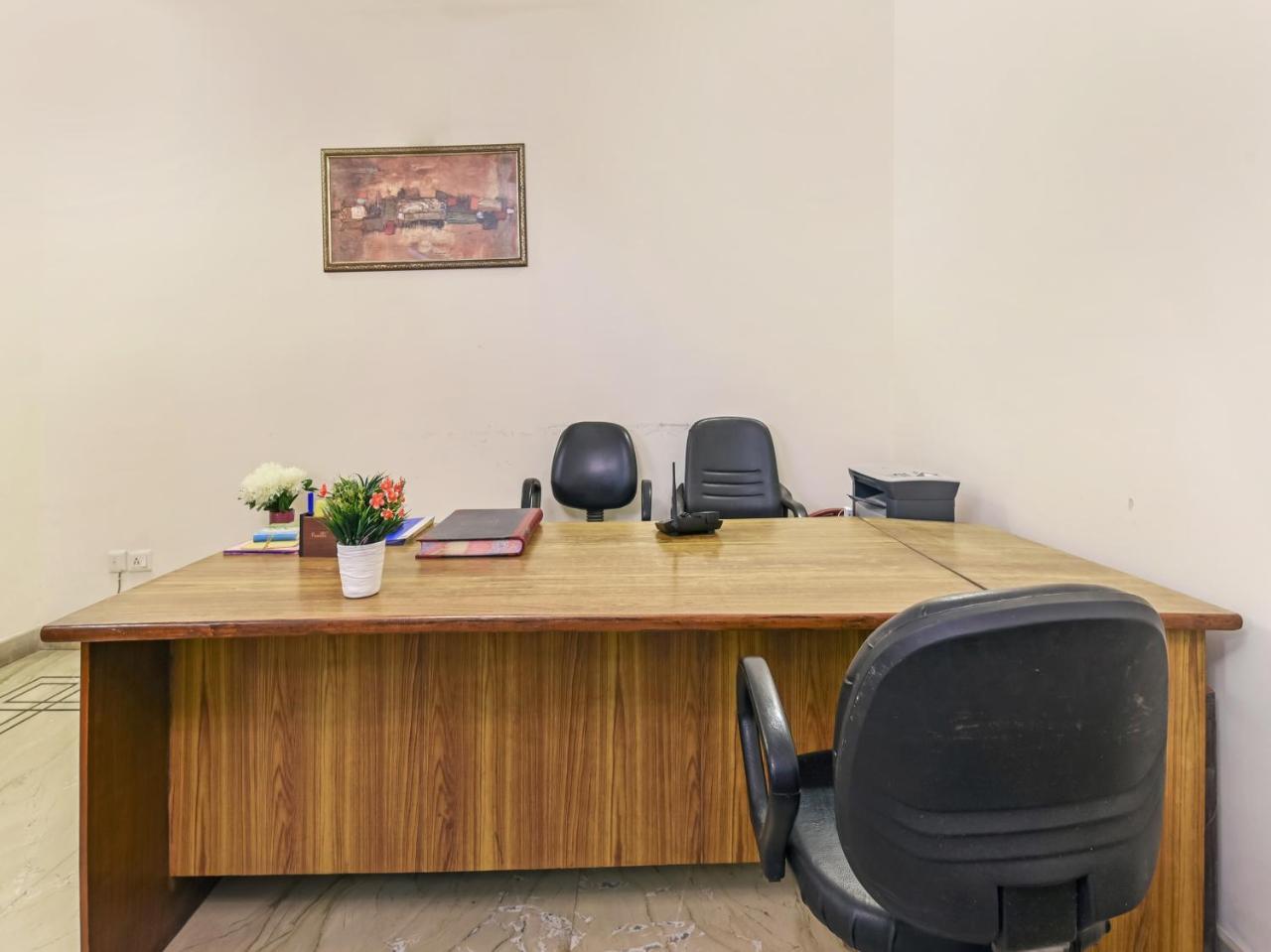 فندق Treebo Trip The Nest Corporate نويدا الكبرى المظهر الخارجي الصورة